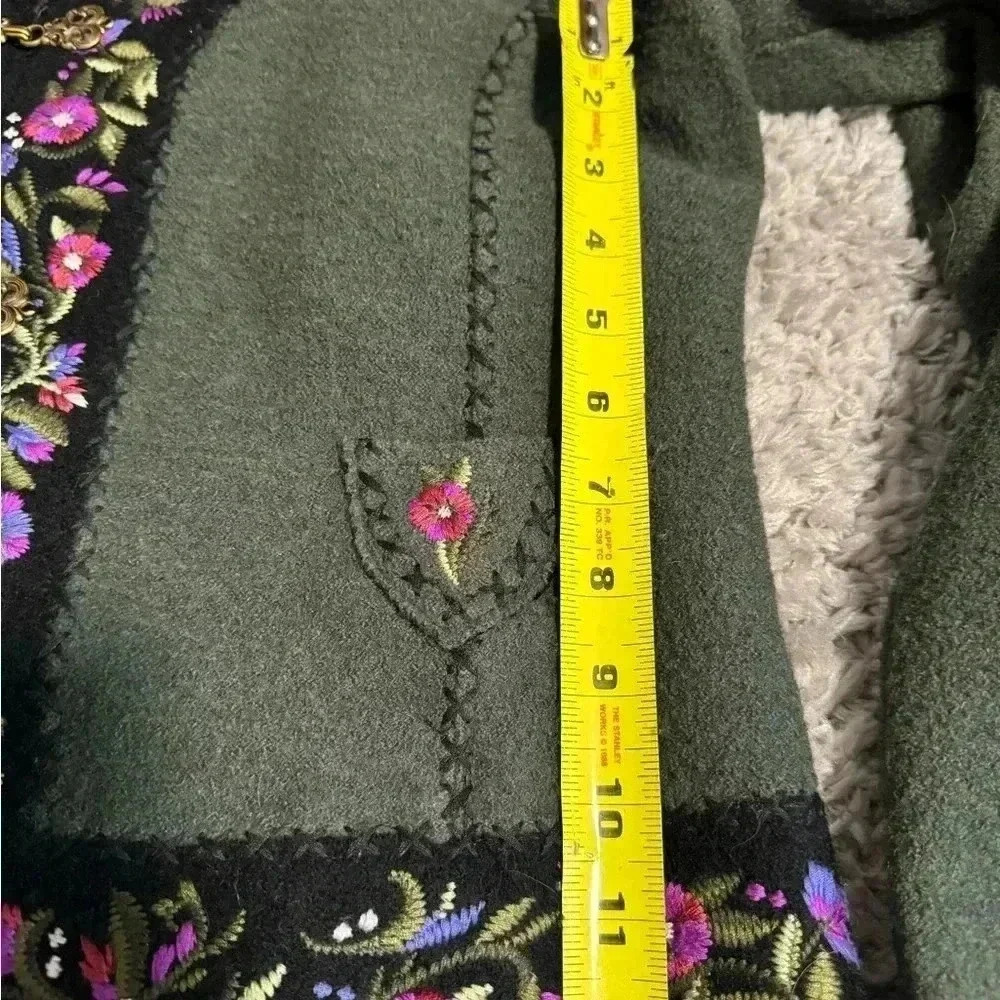 Icelandic Design Wool jacket - Picture 8 of 13